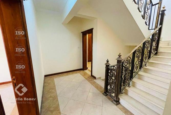 963355 - Property Image 2