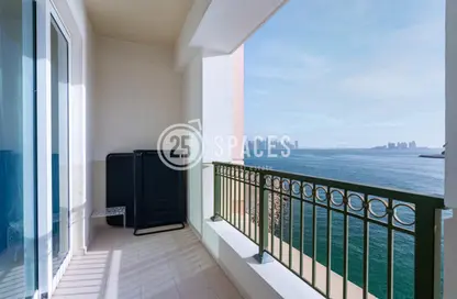 Balcony image for: Townhouse - 2 Bedrooms - 3 Bathrooms for rent in Viva East - Viva Bahriyah - The Pearl Island - Doha, Image 1