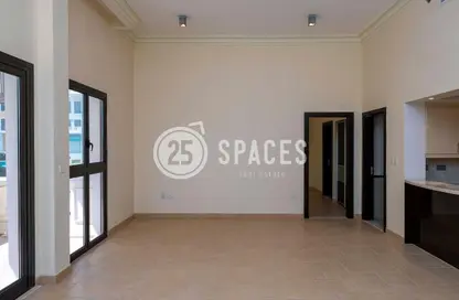 Apartment - 2 Bedrooms - 3 Bathrooms for rent in Carnaval - Qanat Quartier - The Pearl Island - Doha