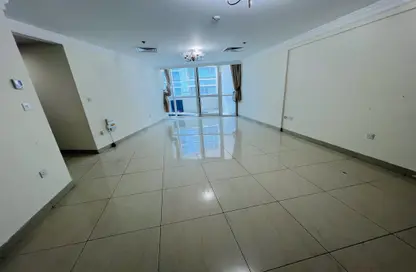 شقة - 3 غرف نوم - 4 حمامات للايجار في برج وست باي - الخليج الجنوبي - الخليج الغربي - الدوحة