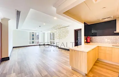 Apartment - Studio - 1 Bathroom for rent in Viva West - Viva Bahriyah - The Pearl Island - Doha