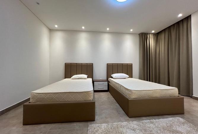 990031 - Property Image 2