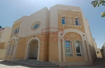 Villa - 7 Bedrooms - 7 Bathrooms for rent in Al Luqta - Al Luqta - Doha