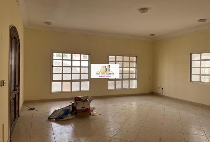 960802 - Property Image 2