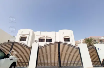 فيلا - 5 غرف نوم - 5 حمامات للايجار في شارع الوعب - الوعب - الدوحة