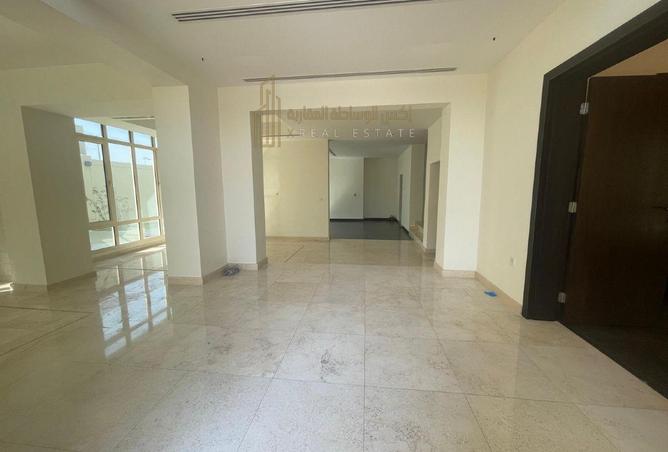 970731 - Property Image 2