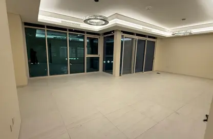 Apartment - 2 Bedrooms - 3 Bathrooms for rent in Gewan Island - The Pearl Island - Doha