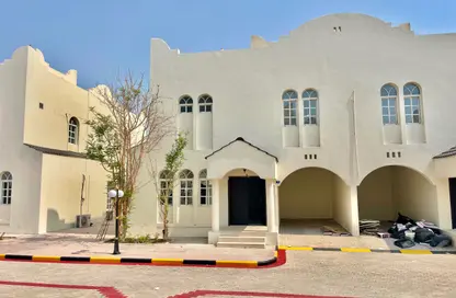 Compound - 5 Bedrooms - 5 Bathrooms for rent in Al Hadara Street - Al Thumama - Doha