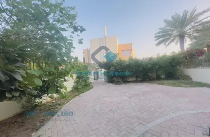 مجمع سكني - 4 غرف نوم - 4 حمامات للايجار في حدائق الدوحة - الوعب - الوعب - الدوحة