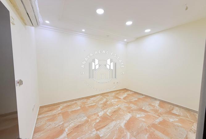 976869 - Property Image 3