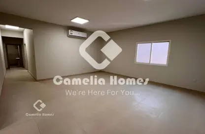 Apartment - 1 Bedroom - 1 Bathroom for rent in Old Salata - Salata - Doha