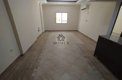 Apartment - 1 Bedroom - 1 Bathroom for rent in Ibn Asakir Street - Najma - Doha