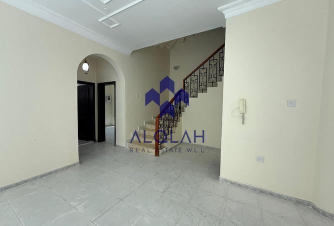 979824 - Property Image 2