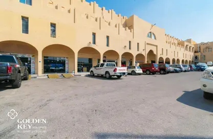 محل - استوديو - 1 حمام للايجار في طريق سلوى - العزيزية - الدوحة
