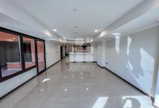 925227 - Property Image 3
