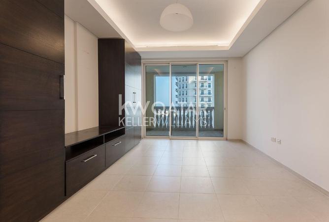 967943 - Property Image 2