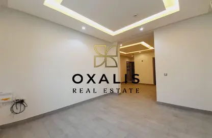 Apartment - 2 Bedrooms - 3 Bathrooms for rent in Al Nasr Street - Al Nasr - Doha