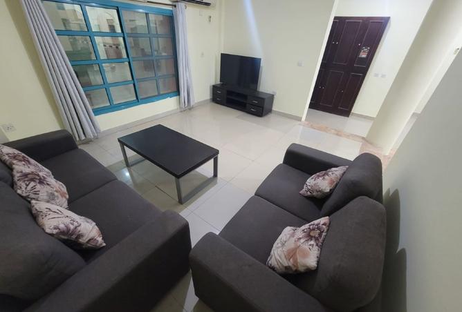 992411 - Property Image 2