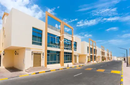 Compound - 6 Bedrooms - 6 Bathrooms for sale in Al Wukair - Al Wukair - Al Wakra