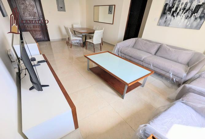 932870 - Property Image 2