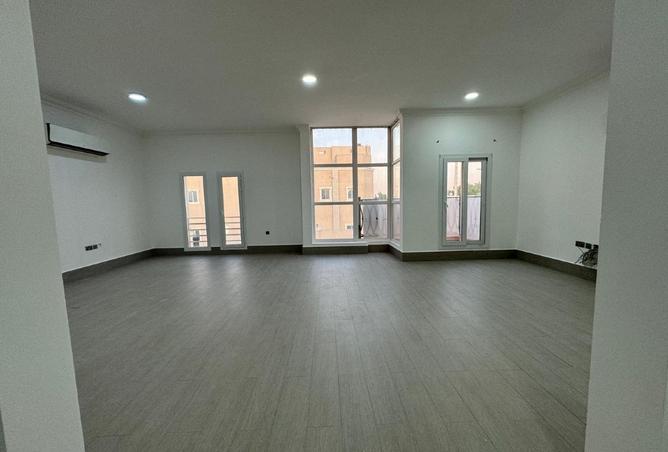 967061 - Property Main Image