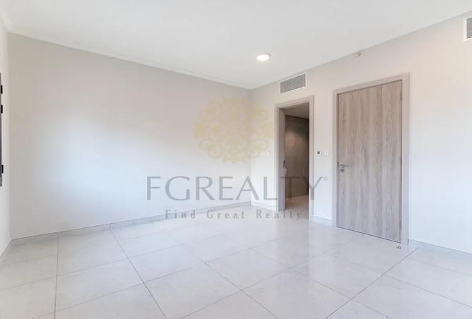 965008 - Property Image 3