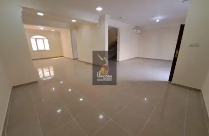 مجمع سكني - 4 غرف نوم - 4 حمامات للايجار في فلل عين خالد - عين خالد - الدوحة