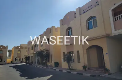 فيلا - 5 غرف نوم - 4 حمامات للايجار في فلل عين خالد - عين خالد - الدوحة