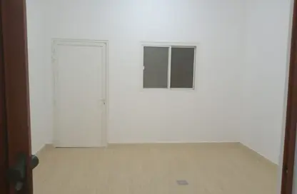 Villa - Studio - 1 Bathroom for rent in Al Markhiya Street - Al Markhiya - Doha