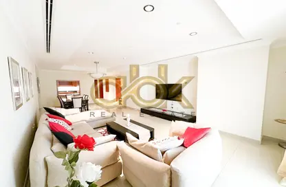 Apartment - 2 Bedrooms - 3 Bathrooms for sale in East Porto Drive - Porto Arabia - The Pearl Island - Doha