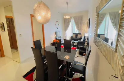 Apartment - 2 Bedrooms - 3 Bathrooms for sale in Viva West - Viva Bahriyah - The Pearl Island - Doha
