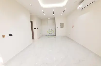 شقة - 2 غرف نوم - 2 حمامات للايجار في شارع اروى بن مسعود - المسيلة - الدوحة