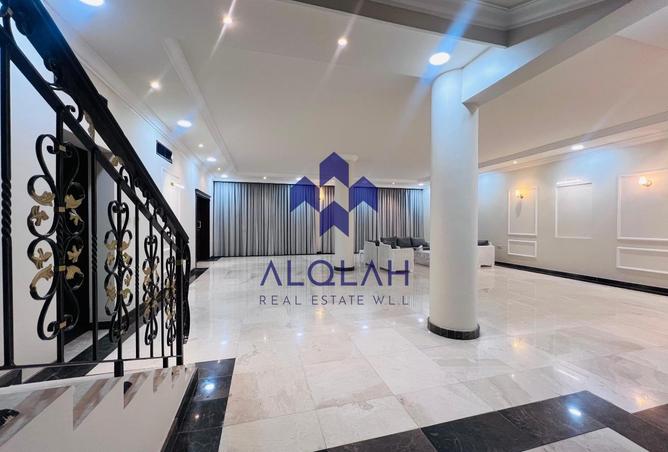933352 - Property Image 2