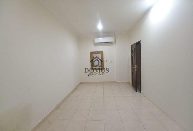 956163 - Property Image 3