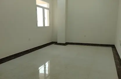 Apartment - 2 Bedrooms - 2 Bathrooms for rent in Al Mansoura - Al Mansoura - Doha