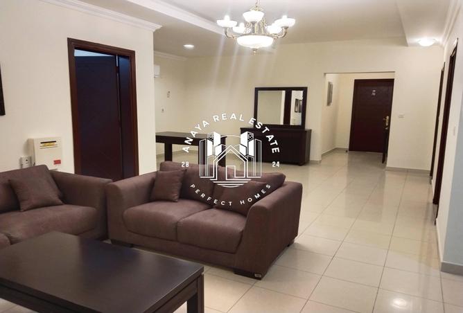 894489 - Property Image 2