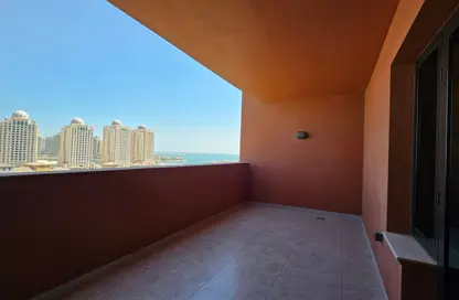 Apartment - 2 Bedrooms - 2 Bathrooms for rent in West Porto Drive - Porto Arabia - The Pearl Island - Doha