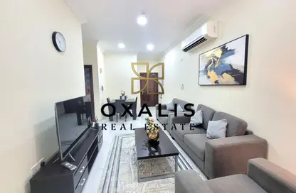 Apartment - 2 Bedrooms - 2 Bathrooms for rent in Al Sadd Tourist Apartments - Al Sadd - Doha