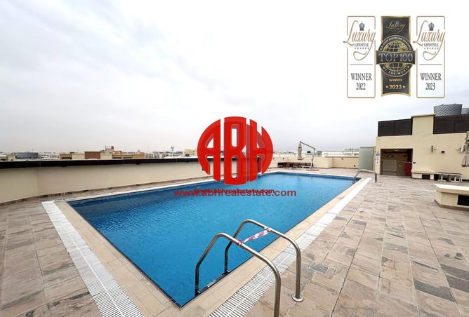 966537 - Property Image 2