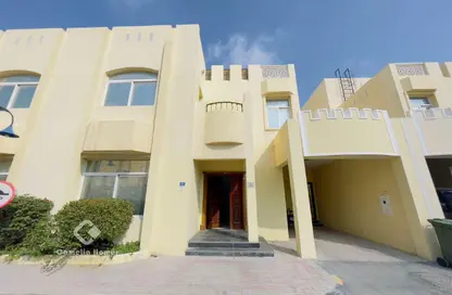 Compound - 4 Bedrooms - 4 Bathrooms for rent in Al Gharrafa - Al Gharrafa - Doha