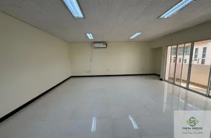 Apartment - 3 Bedrooms - 3 Bathrooms for rent in Al Mansoura - Al Mansoura - Doha