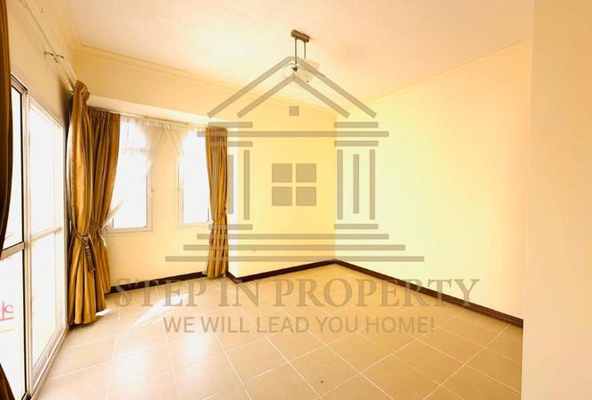 996577 - Property Image 3
