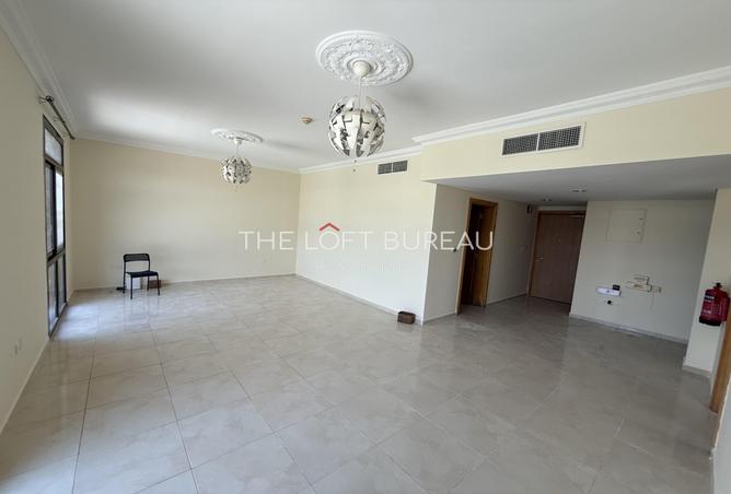 932202 - Property Image 3