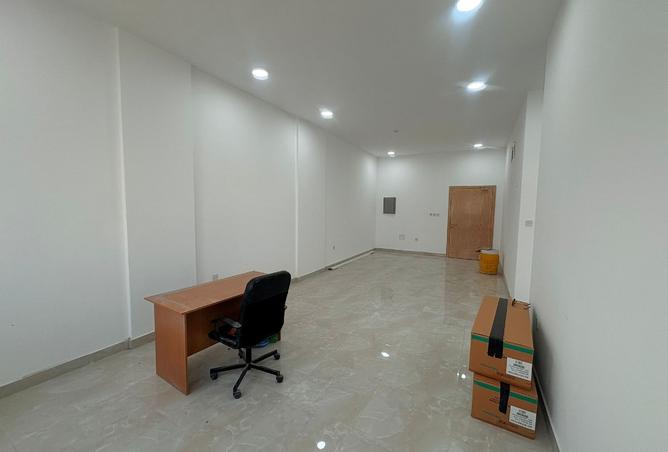 988226 - Property Image 2