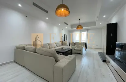 Apartment - 2 Bedrooms - 2 Bathrooms for rent in East Porto Drive - Porto Arabia - The Pearl Island - Doha