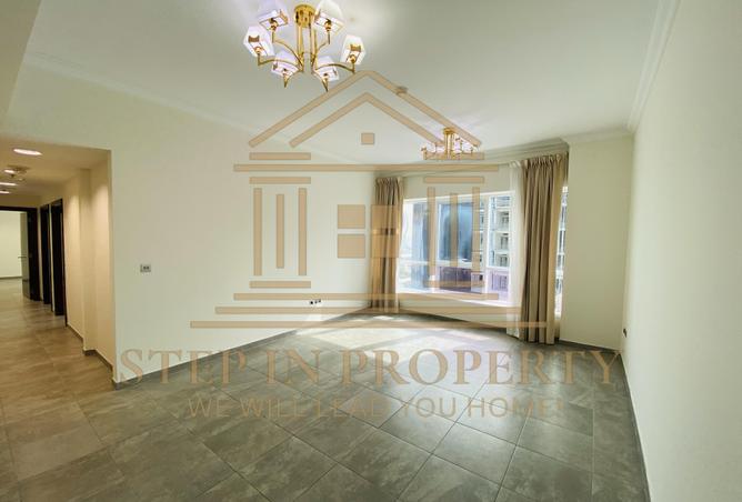 987702 - Property Image 3
