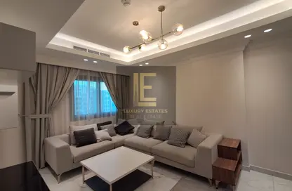Apartment - 2 Bedrooms - 3 Bathrooms for rent in West Porto Drive - Porto Arabia - The Pearl Island - Doha