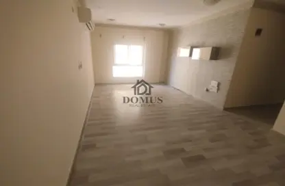 Apartment - 2 Bedrooms - 2 Bathrooms for rent in Thabit Bin Zaid Street - Al Mansoura - Doha