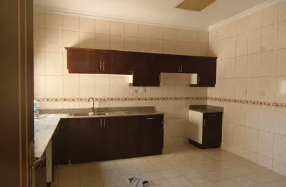 Apartment - 2 Bedrooms - 2 Bathrooms for rent in Souk Al gharaffa - Al Gharrafa - Doha