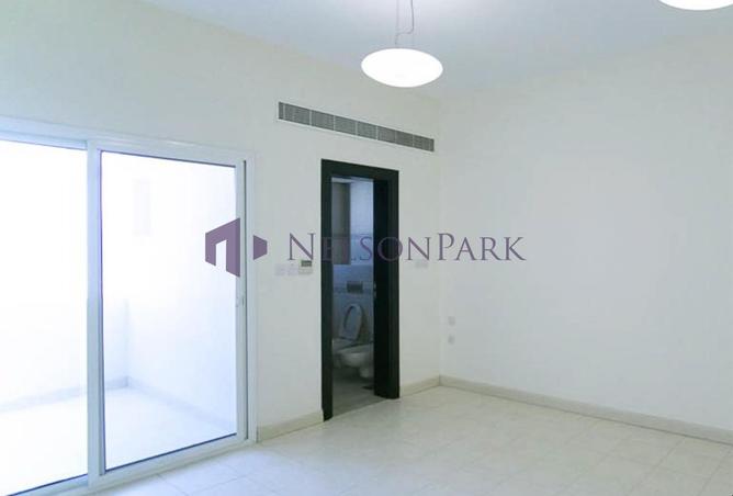 967279 - Property Image 3